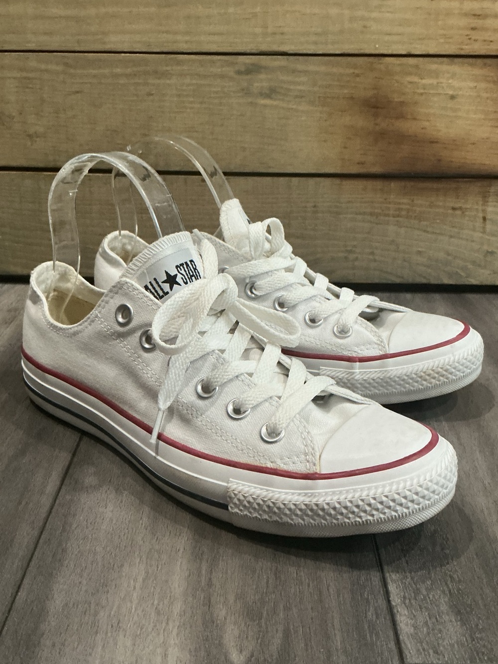 White Converse Low Top All Stars Women's Sz 8